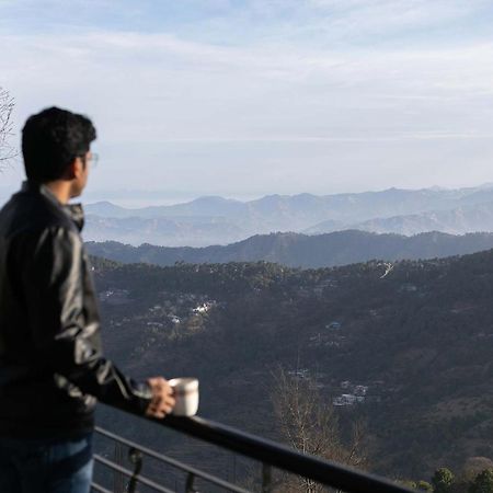 Stayvista At Springfield With Bonfire Kasauli Camera foto